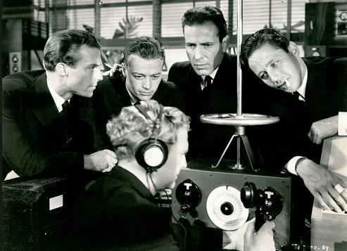 Humphrey Bogart, Ross Alexander, Owen King, Carlyle Moore Jr., and Dennis Moore in China Clipper (1936) | www.vintoz.com
