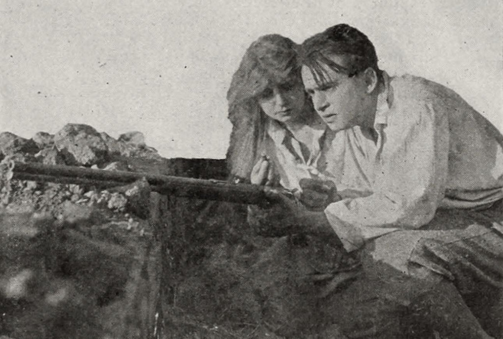 Douglas Fairbanks Sr. in The Lamb (1915) | www.vintoz.com