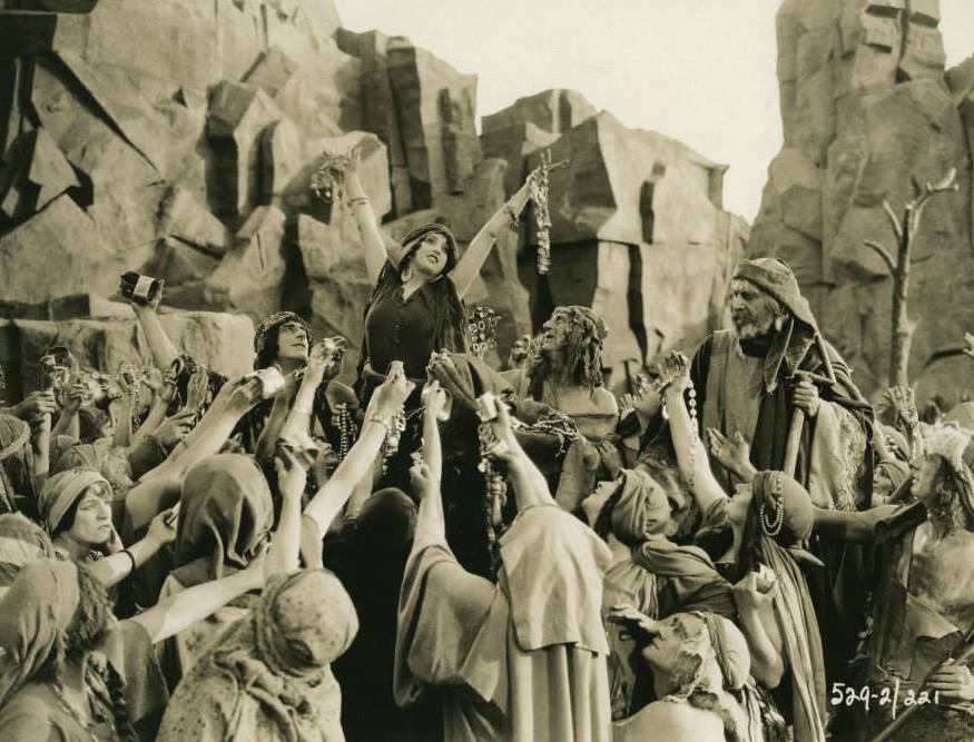 The Ten Commandments (1923) | www.vintoz.com