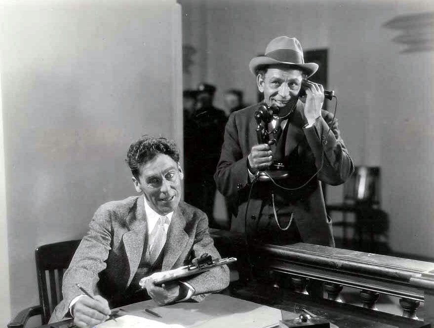 Lon Chaney and Jack Conway in While the City Sleeps (1928) | www.vintoz.com