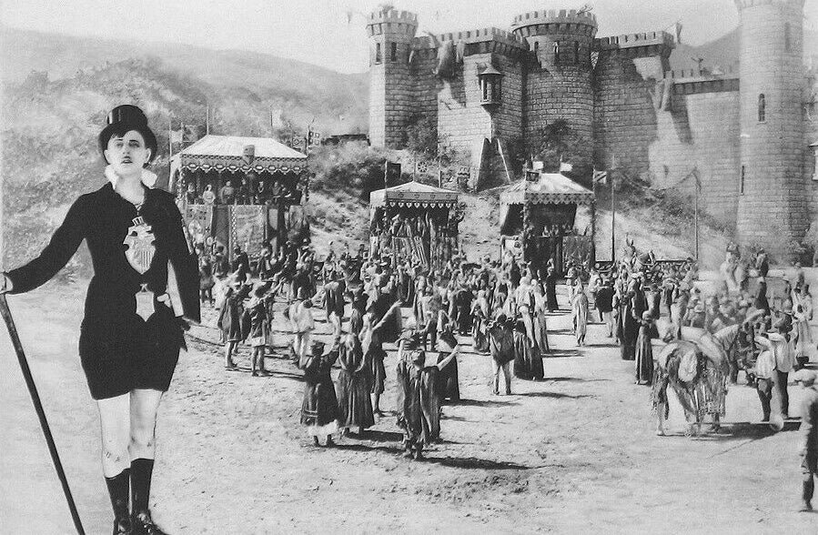 Harry Myers in A Connecticut Yankee in King Arthur’s Court (1921) | www.vintoz.com