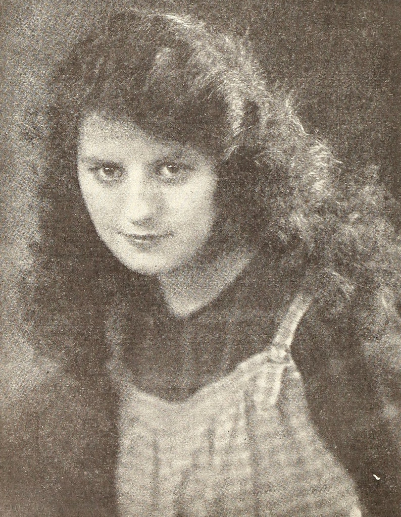Alice Calhoun — A Home-Made Star (1921) | www.vintoz.com
