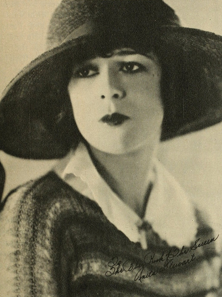 Anita Stewart — Blue Book of the Screen (1923) | www.vintoz.com