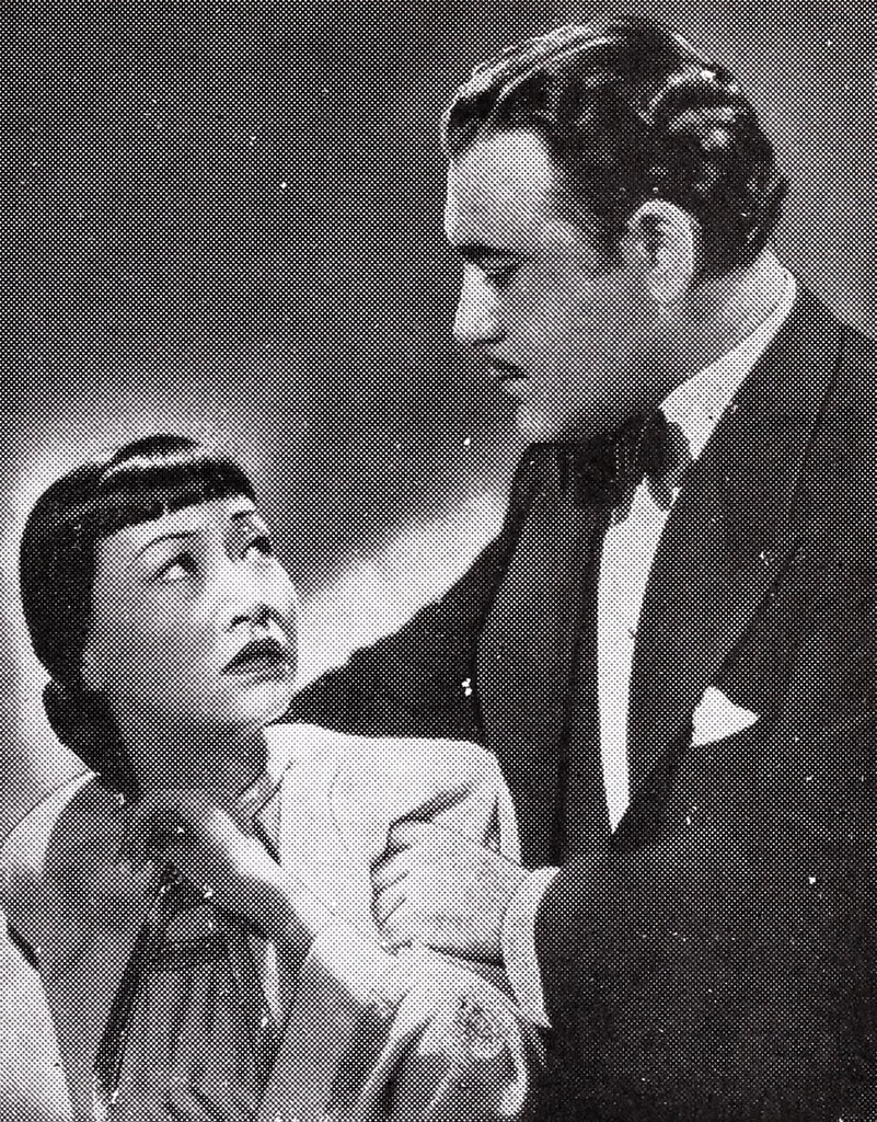Anna May Wong (黃柳霜) and Akim Tamiroff (King of Chinatown, 1939) | www.vintoz.com