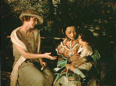 Anna May Wong (黃柳霜) (The Toll of the Sea, 1922) | www.vintoz.com