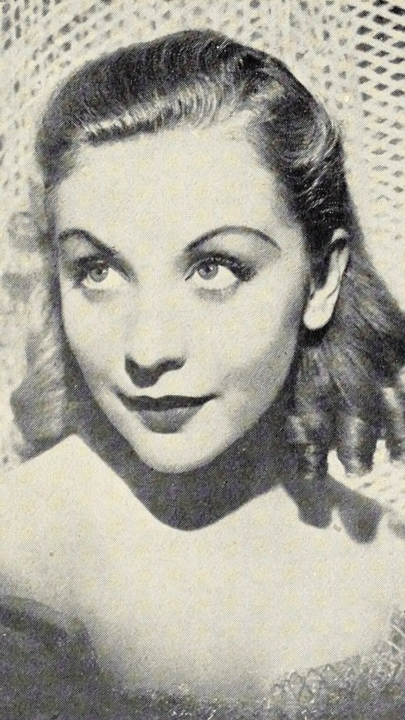 Ariane Borg (Who’s Who at MGM, 1937) | www.vintoz.com