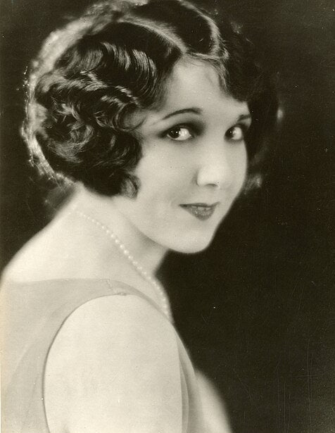 Carmelita Geraghty (1901–1966) | www.vintoz.com