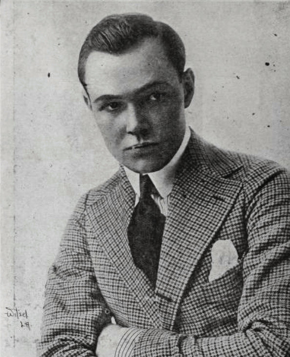 Charles Ray | www.vintoz.com