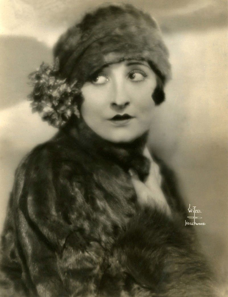 Diana Miller (1902–1927) | www.vintoz.com