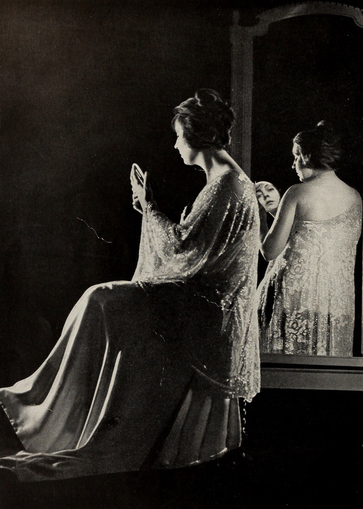 Dorothy Dalton (1917) | www.vintoz.com