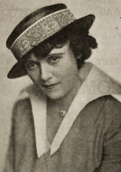 Fay Tincher | www.vintoz.com