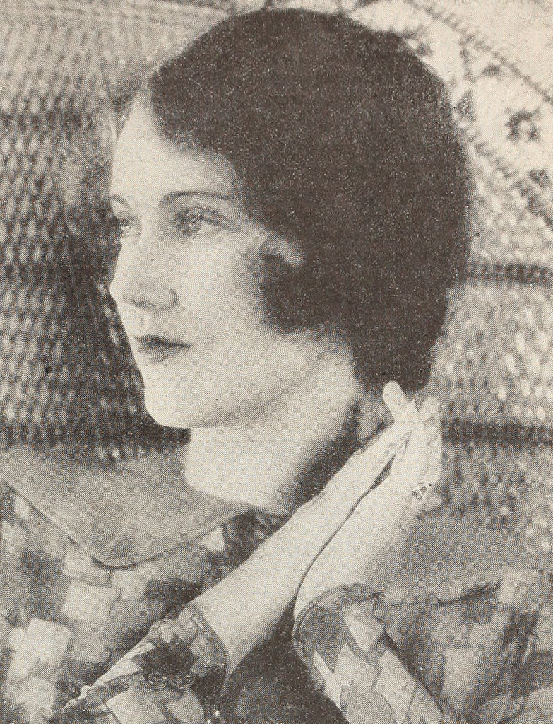 Fay Wray — Aloof and Friendly (1928) | www.vintoz.com