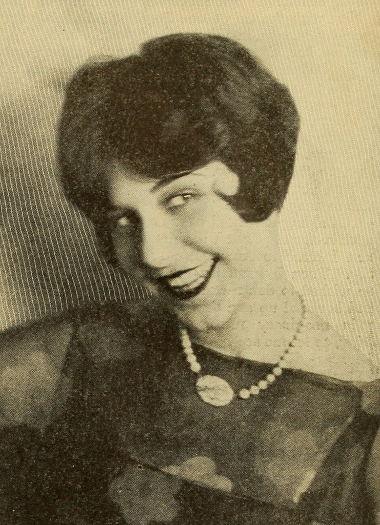 Fifi Dorsay — Fifi's Magic Touch (1930) | www.vintoz.com