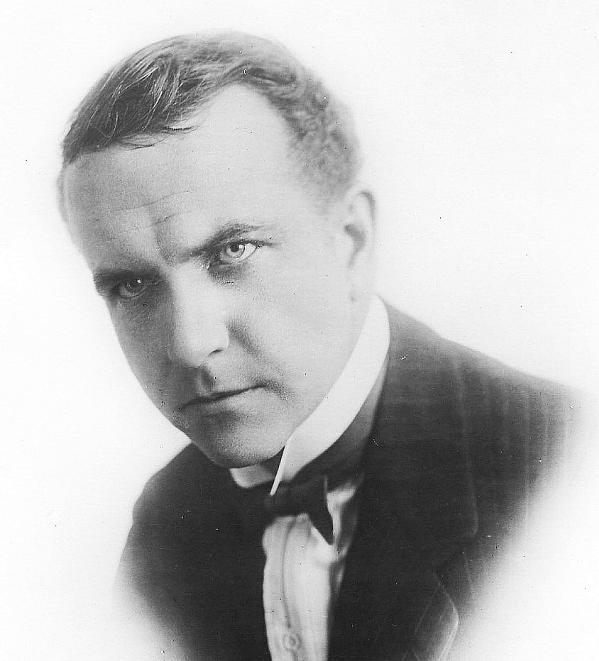 Frank R. Mills (1868–1921) | www.vintoz.com