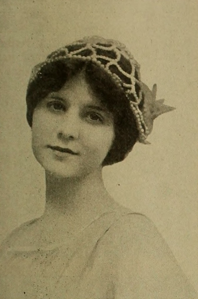 Gladys Hulette — Motography’s Gallery of Picture Players (1914) | www.vintoz.com