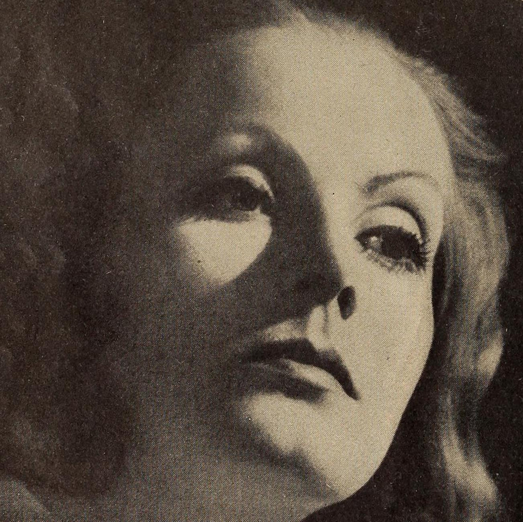 Greta Garbo | www.vintoz.com