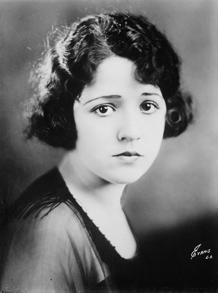Helen Ferguson (1901–1977) | www.vintoz.com