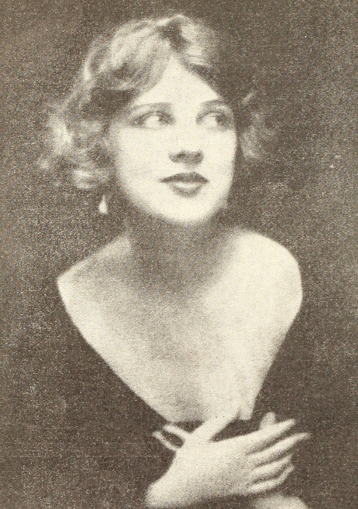 Justine Johnstone — In Spite of Her Beauty (1921) | www.vintoz.com