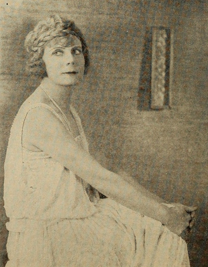 Kathlyn Williams | Hidden Hands of Filmdom (1923) | www.vintoz.com