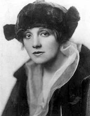 Laurette Taylor (Loretta Helen Cooney) (1883–1946) | www.vintoz.com