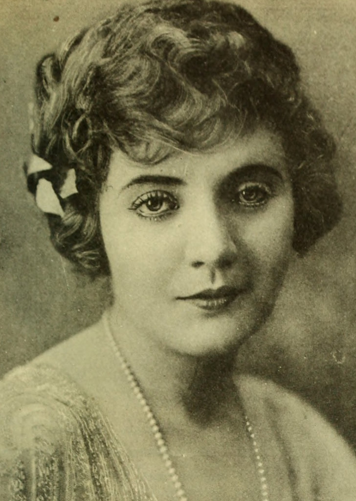 Lois Wilson — Lois Laughs at Men (1925) | www.vintoz.com