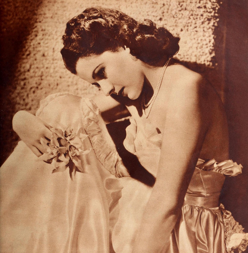 Margaret Lockwood — She's a Real Girl (1937) 🇺🇸 | www.vintoz.com
