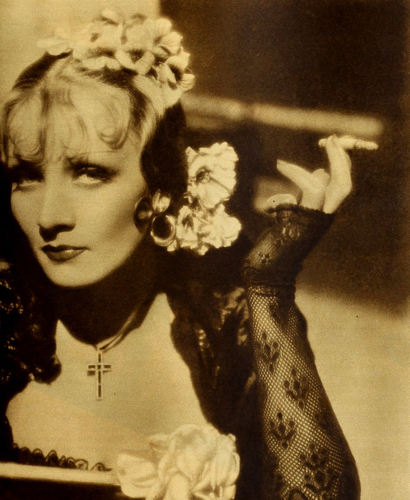 Marlene Dietrich — Marlene Answers All Your Questions (1935) | www.vintoz.com