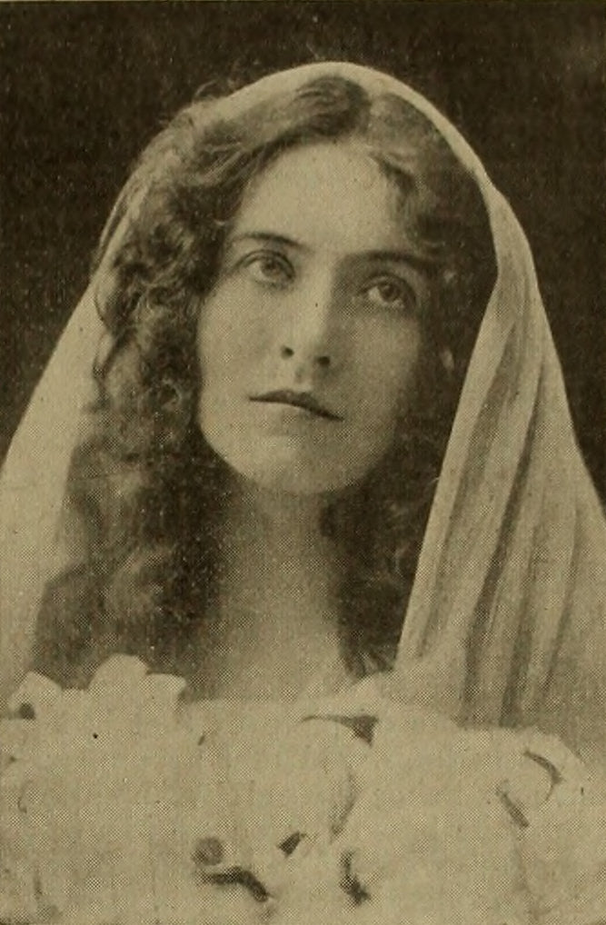 Maude Fealy — Motography’s Gallery of Picture Players (1914) | www.vintoz.com