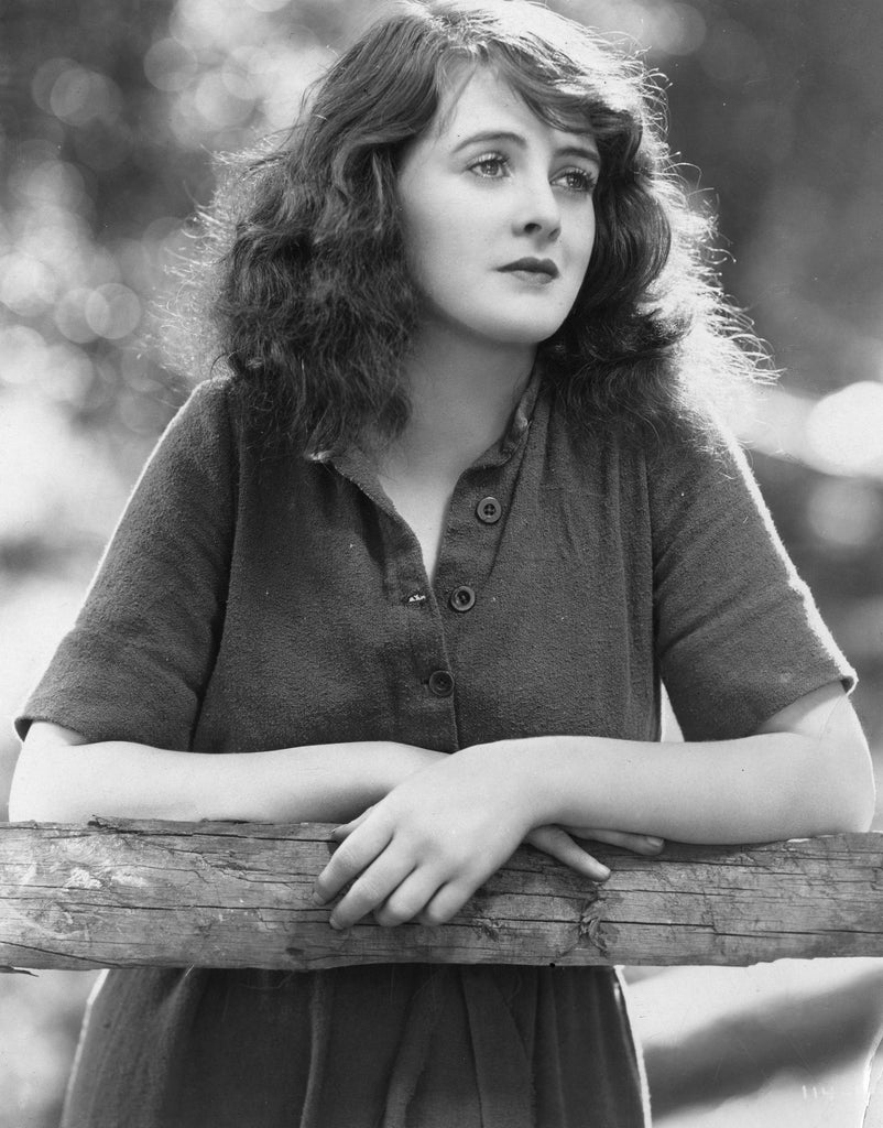 Molly O’Day (Suzanne Dobson Noonan) (1909–1998) | www.vintoz.com