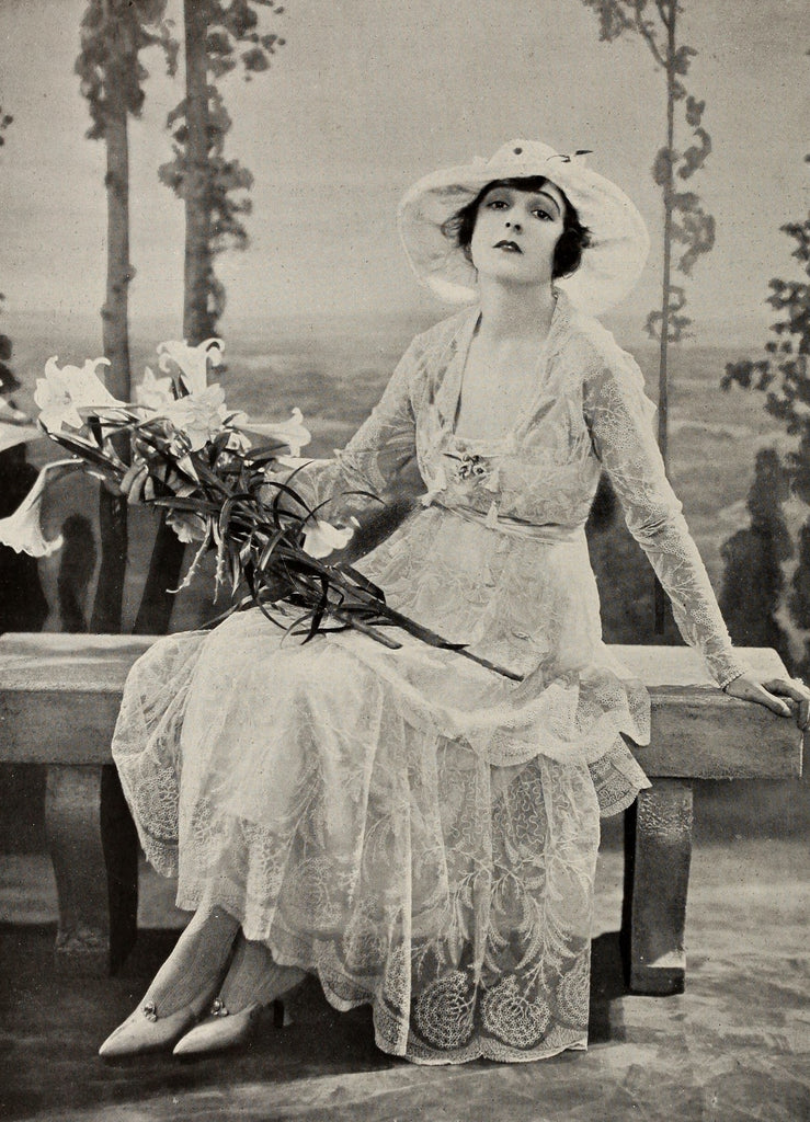 Norma Talmadge (1917) | www.vintoz.com