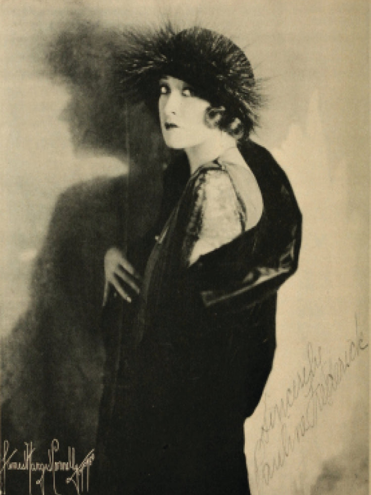 Pauline Frederick — Blue Book of the Screen (1923) | www.vintoz.com
