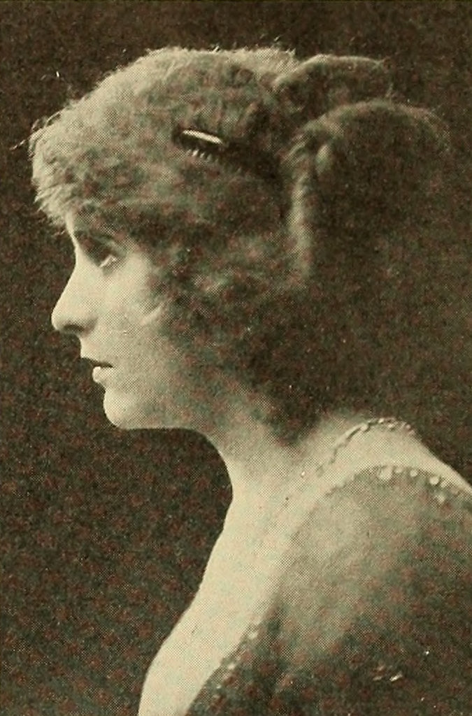 Pearl White — Motography’s Gallery of Picture Players (1913) | www.vintoz.com