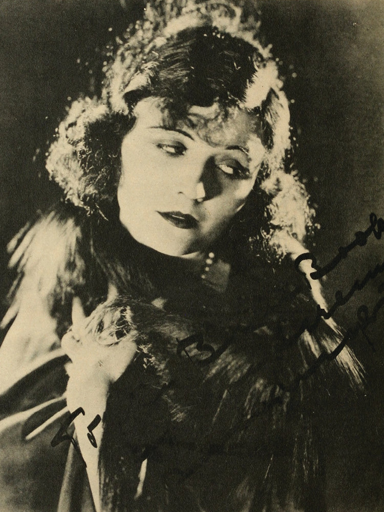 Pola Negri — Blue Book of the Screen (1923) | www.vintoz.com