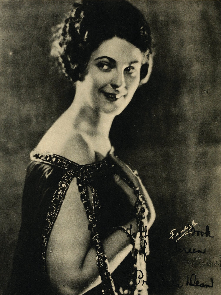 Priscilla Dean — Blue Book of the Screen (1923) | www.vintoz.com