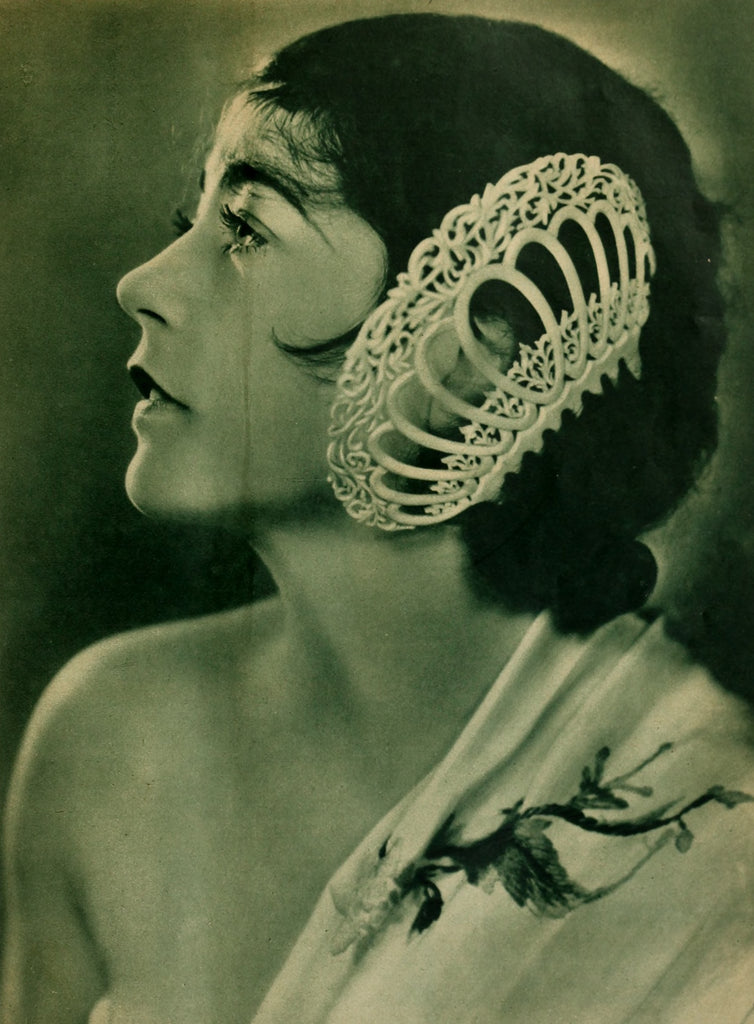 Renée Adorée — As She Is (1929) | www.vintoz.com