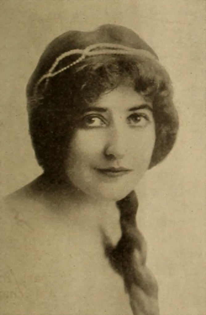 Rhea Mitchell — Motography’s Gallery of Picture Players (1914) | www.vintoz.com