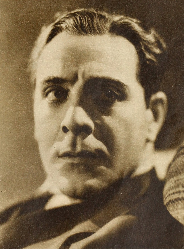 Ricardo Cortez — The Star with the Broken Heart (1932) | www.vintoz.com