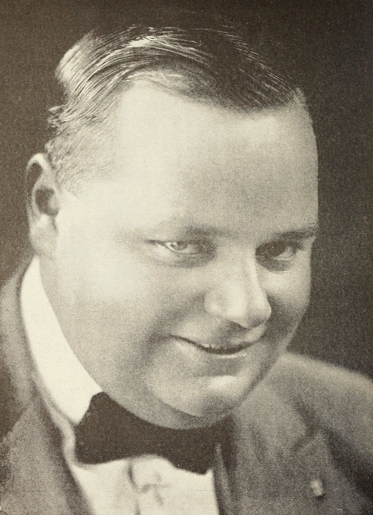 Roscoe “Fatty” Arbuckle — Roscoe the Great (1916) | www.vintoz.com