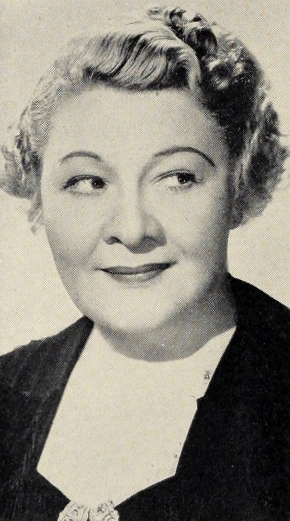 Sophie Tucker (Who’s Who at MGM, 1937) | www.vintoz.com