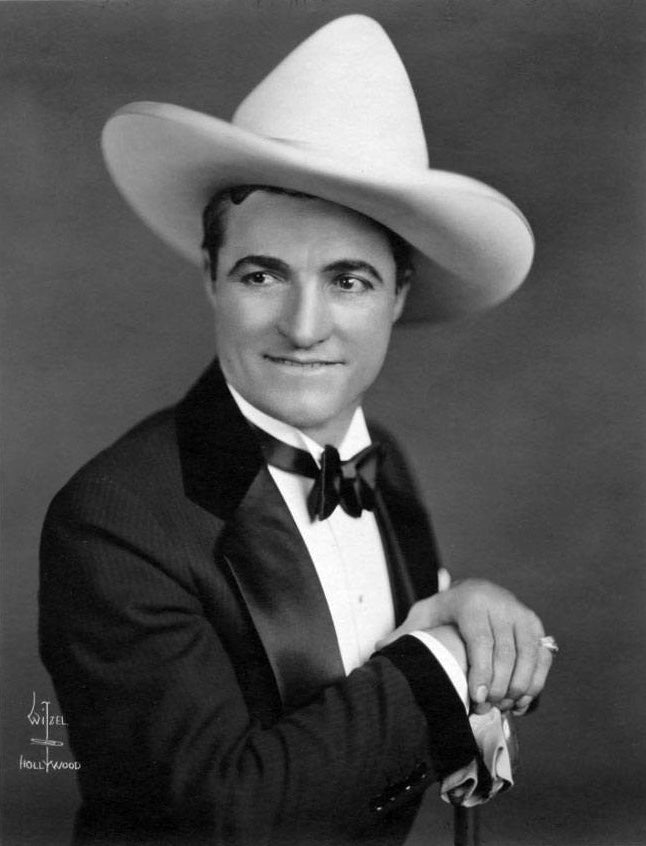 Tom Mix (Thomas Hezikiah Mix) (1880–1940) | www.vintoz.com