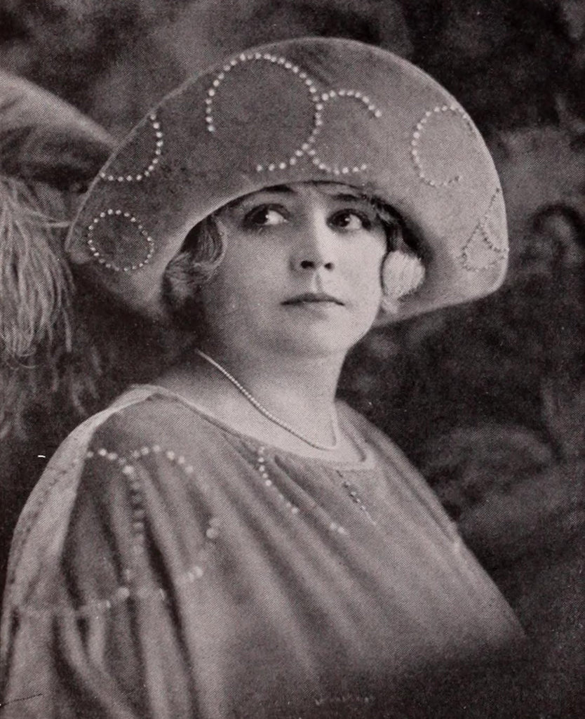 Trixie Friganza (Delia O'Callaghan) (1870–1955) | www.vintoz.com