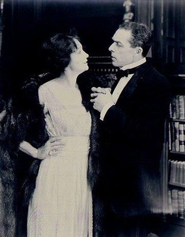 William Faversham and Hedda Hopper (The Man Who Lost Himself, 1920) | www.vintoz.com