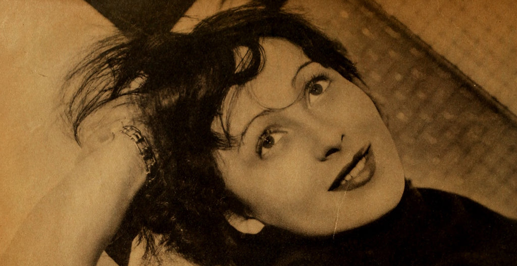 Luise Rainer — I Haven't Even Started Yet! (1938) | www.vintoz.com