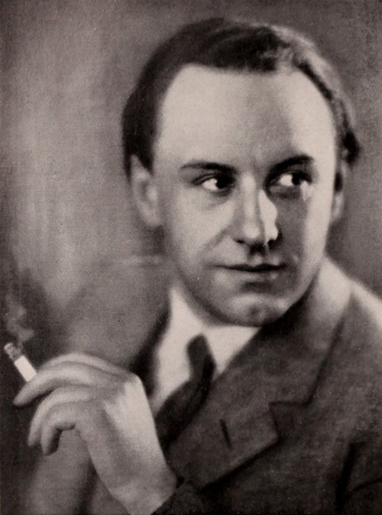 Dr. Arnold Fanck (Universal Filmlexikon — 1932) | www.vintoz.com