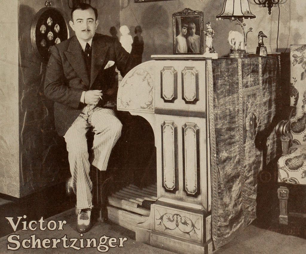 Victor Schertzinger 1929 | www.vintoz.com