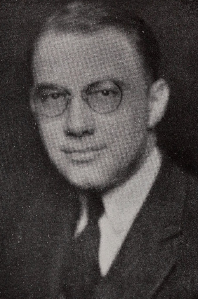Leon d'Usseau — Biographical Sketch (1927) | www.vintoz.com