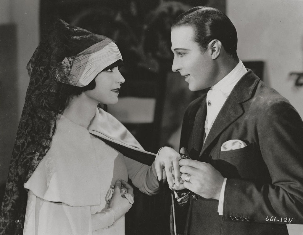 Helena D’Algy and Rudolph Valentino in A Sainted Devil (1924) | www.vintoz.com