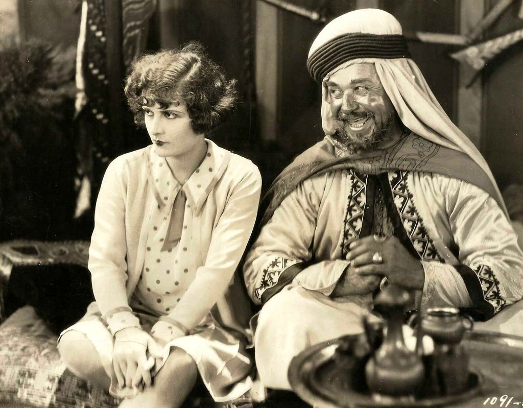 Noah Beery and Evelyn Brent in Beau Sabreur (1928) | www.vintoz.com