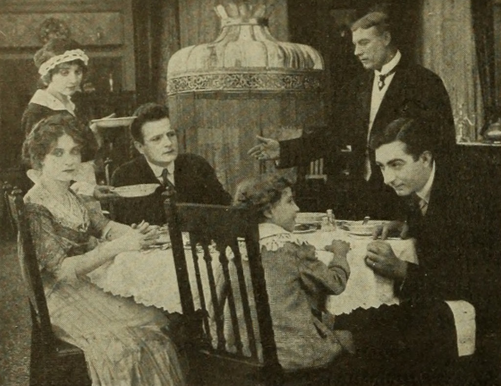 Bondwomen (1915) | www.vintoz.com