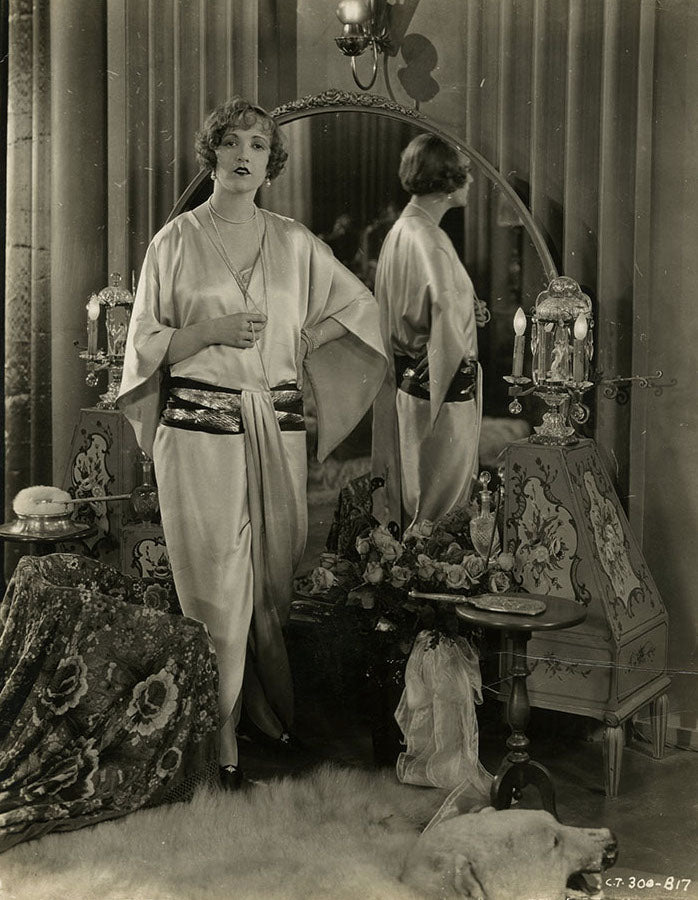 Constance Talmadge in Breakfast at Sunrise (1927) | www.vintoz.com